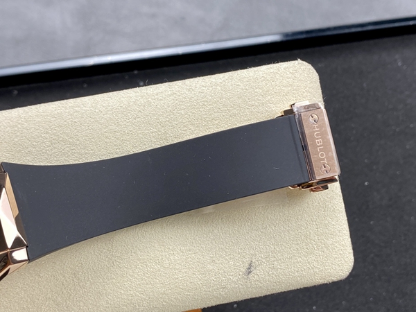 ウブロコピー時計角部分ディテール